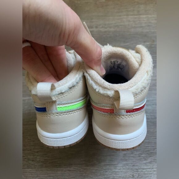 Nike Air Jordan Sneakers Sherpa Fleece Multi Color Beige Kids Toddler Size 9C - Picture 14 of 16